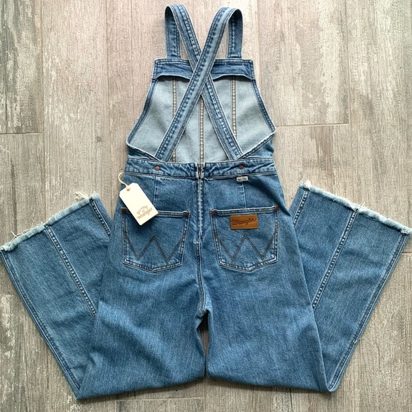 π₯π₯BILLABONG - WESTERN SUN JUMPSUITπ₯π₯ - Picture 10 of 12